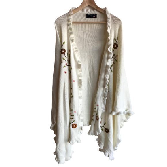 Alpaca In Style Embroidered Poncho Wrap with Ruffles, has Flaw-Please Read-OS - Picture 7 of 12
